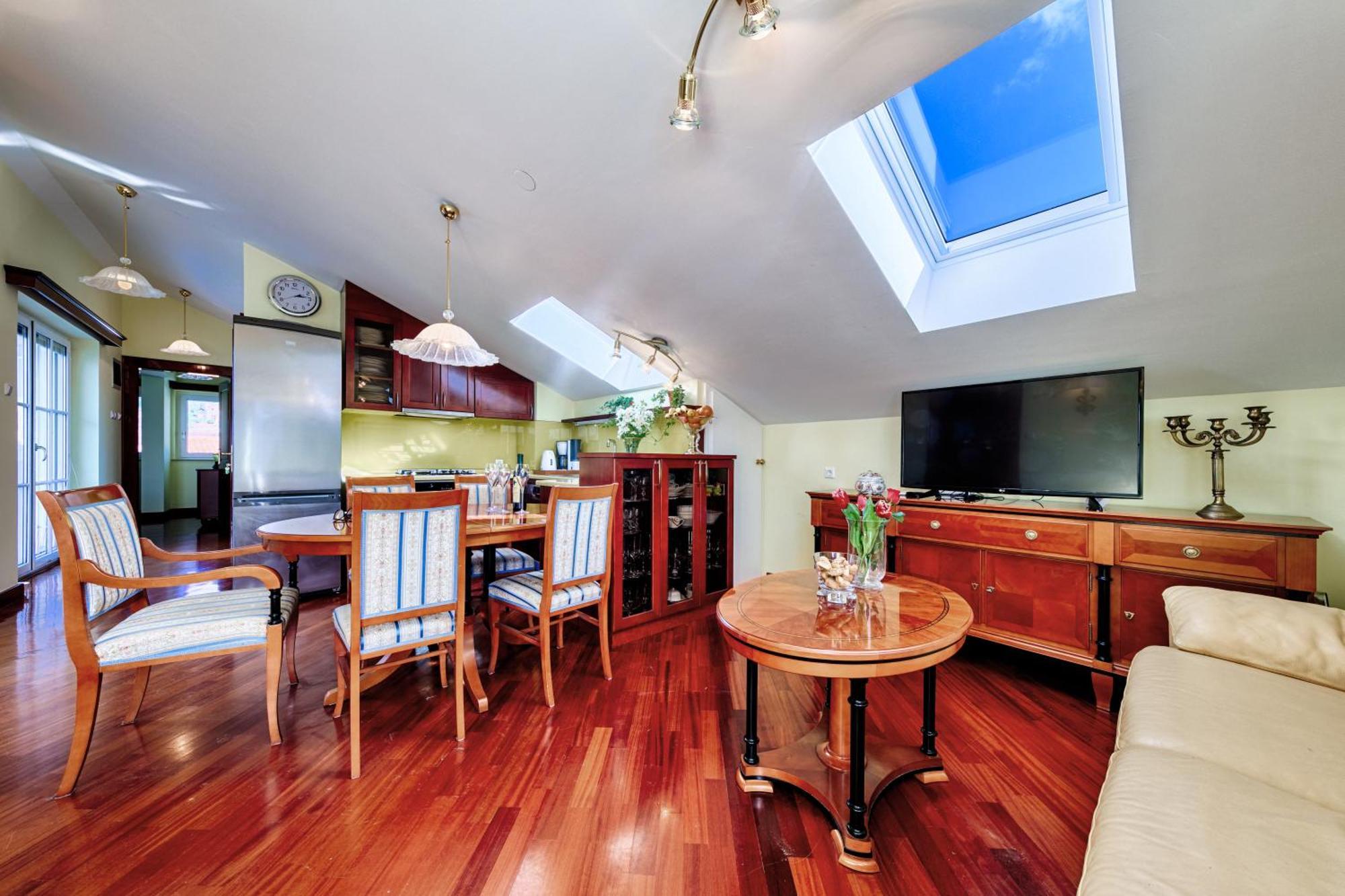 Apartment Seafront Penthouse *