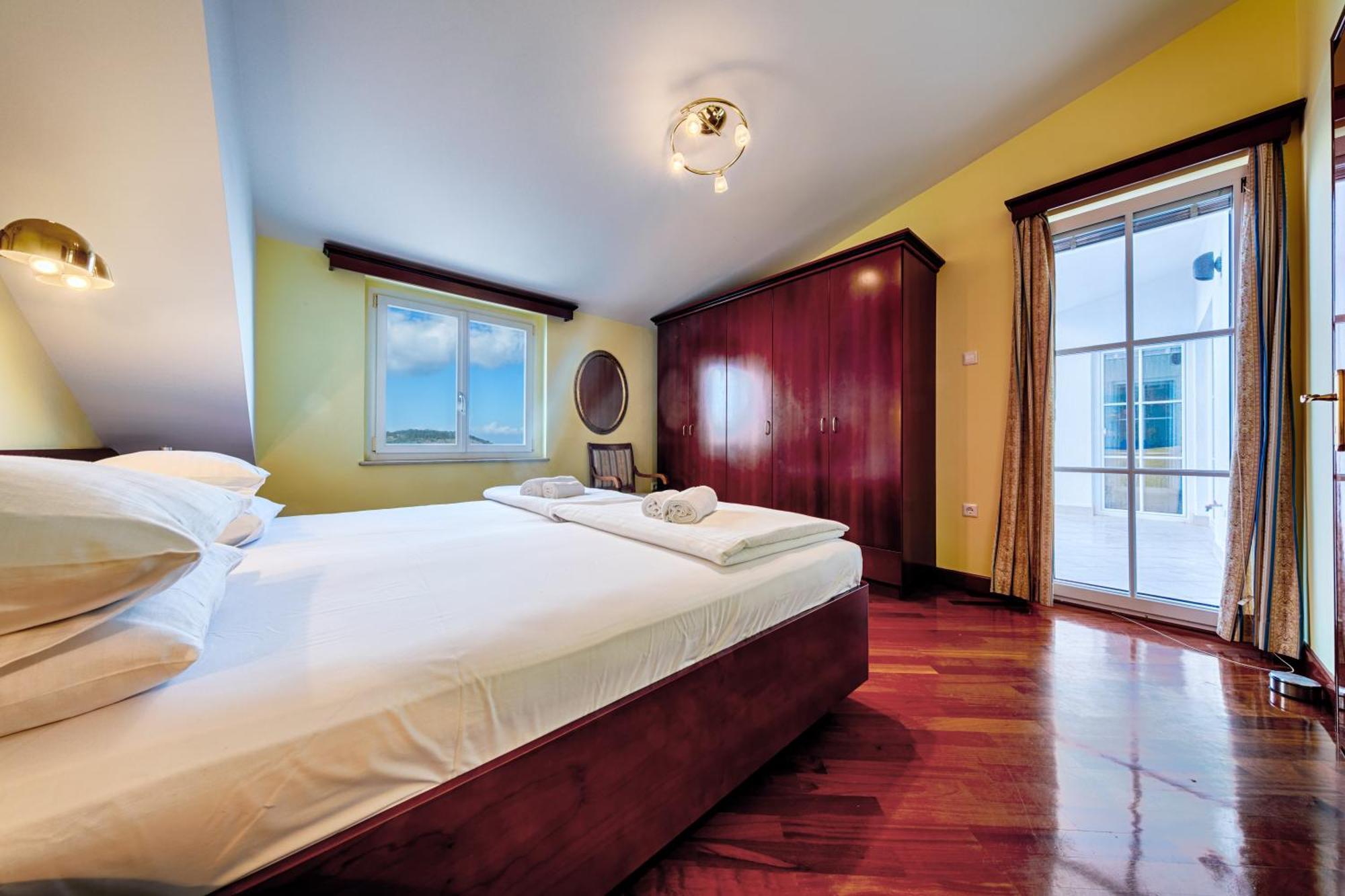 Seafront Penthouse Apartment